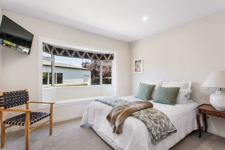 Photo of property in 32 Koromiko Street, Saint Martins, Christchurch, 8022