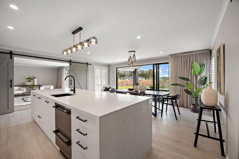 Photo of property in 62 Dysart Lane, Kumeu, 0891