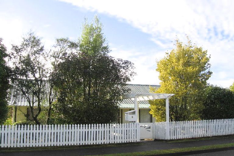 Photo of property in 1 Prinnbank Terrace, Dinsdale, Hamilton, 3204