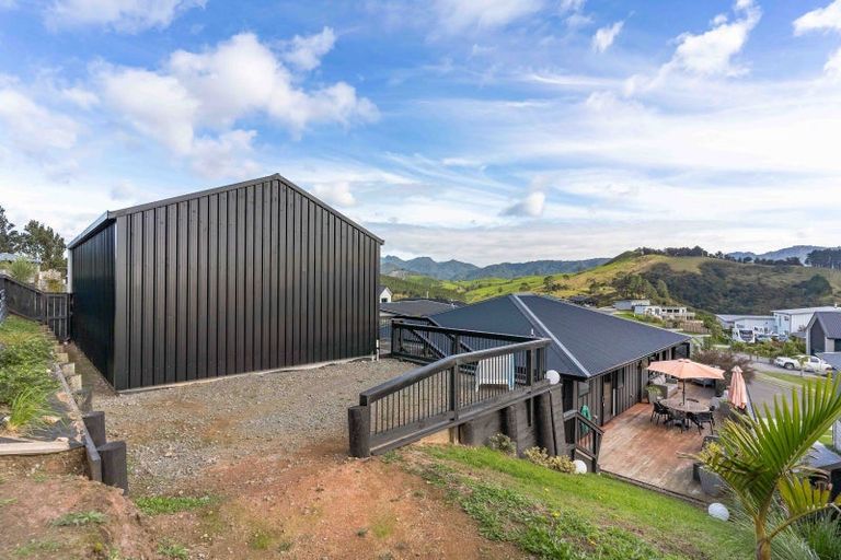 Photo of property in 5 Manatu Close, Whangamata, 3691