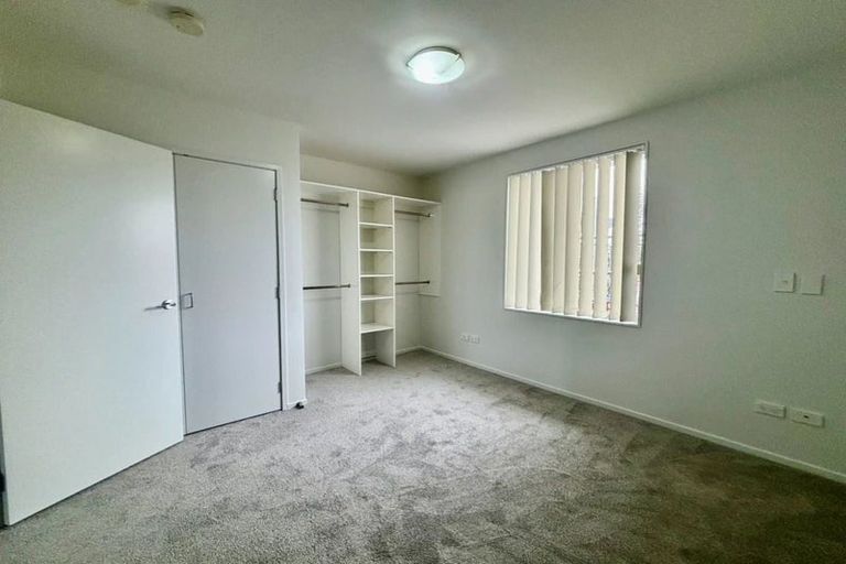 Photo of property in 6/26 Oneroa Road, East Tamaki, Auckland, 2013