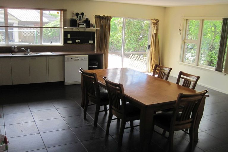 Photo of property in 38 Kendal Avenue, Burnside, Christchurch, 8053