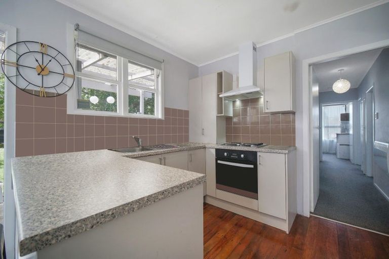 Photo of property in 164 Hutchinson Avenue, New Lynn, Auckland, 0600