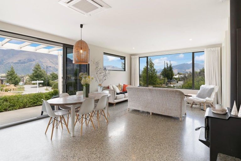 Photo of property in Kamahi Street, Wanaka, 9305