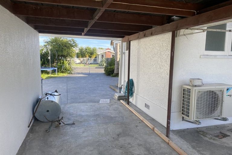 Photo of property in 1 Chester Place, Taradale, Napier, 4112