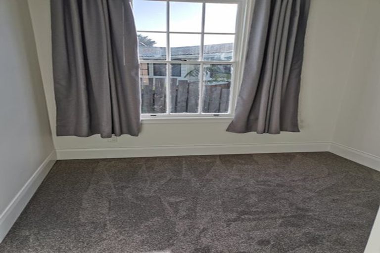 Photo of property in 141 Colwill Road, Massey, Auckland, 0614