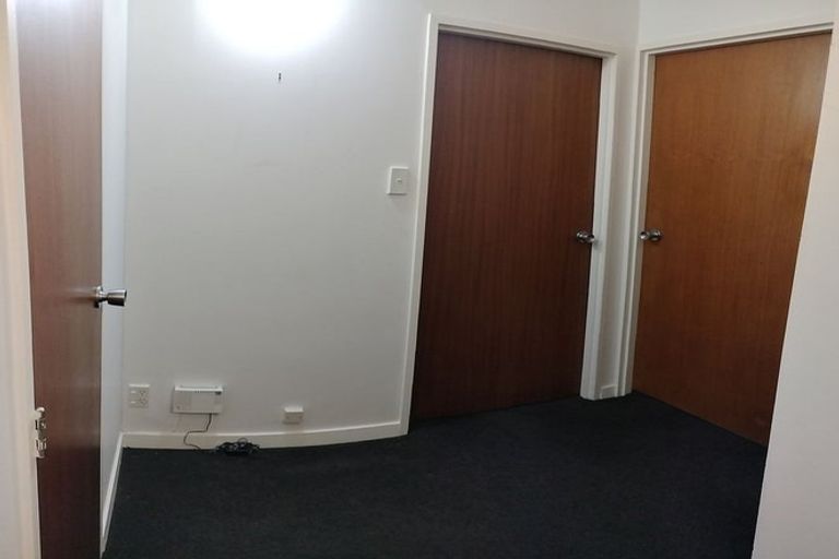 Photo of property in Hobson Court Flats, 36/70u Hobson Street, Thorndon, Wellington, 6011