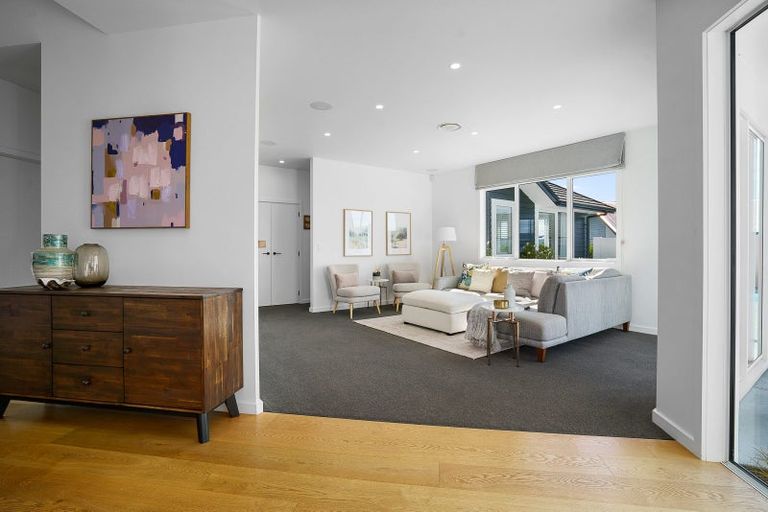 Photo of property in 12 Mike Smith Drive, Cambridge, 3434