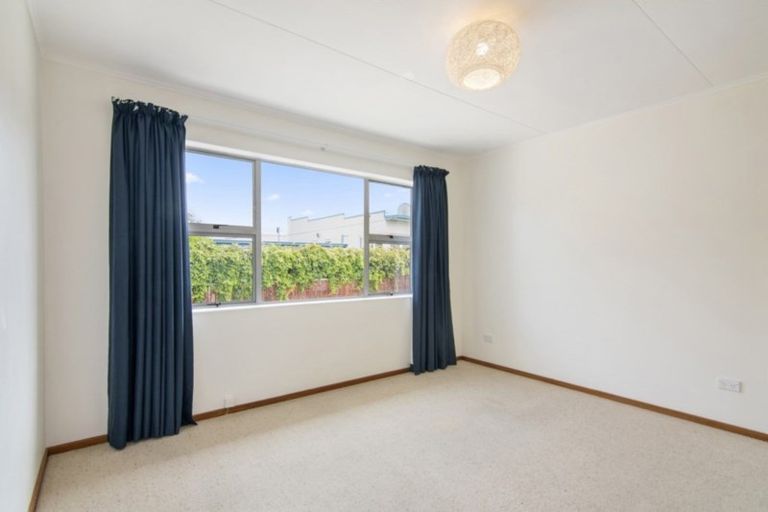 Photo of property in 2/103 Parkers Road, Tahunanui, Nelson, 7011