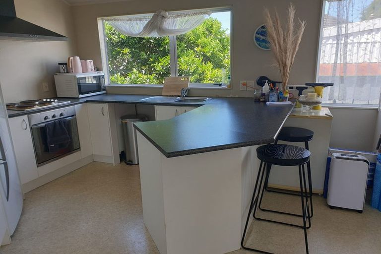 Photo of property in 26 Edwards Avenue, Henderson, Auckland, 0610