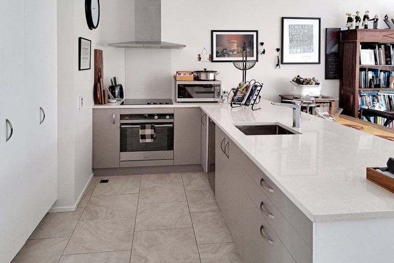 Photo of property in 19 Glen Evans Crescent, Fairfield, Lower Hutt, 5011