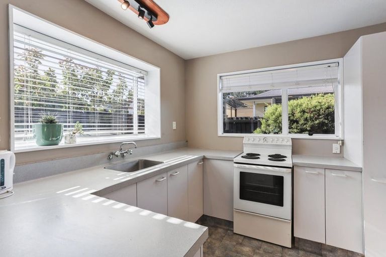 Photo of property in 12b Chardale Street, Avondale, Christchurch, 8061