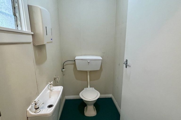 Photo of property in 58 Rangitane Street, Palmerston North, 4414
