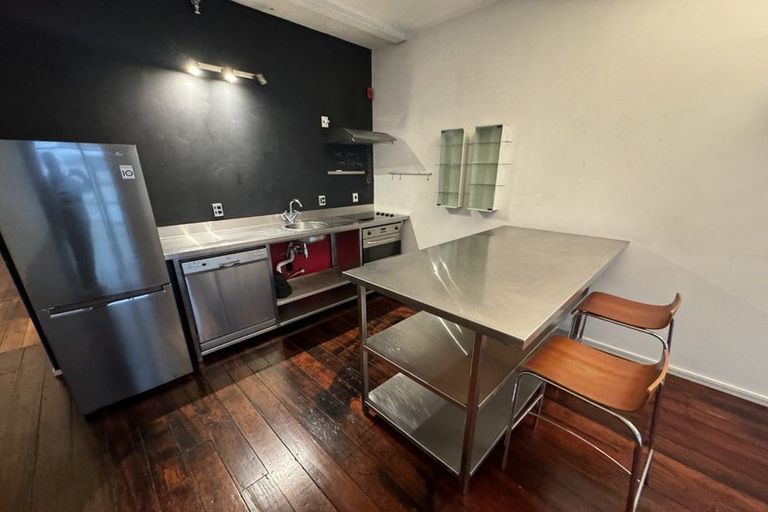 Photo of property in 3/20 Egmont Street, Te Aro, Wellington, 6011