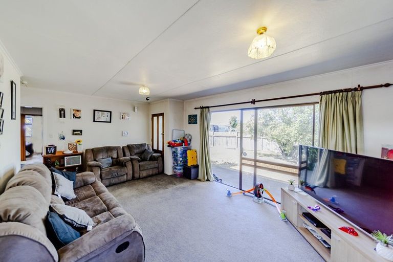 Photo of property in 18 Montgomery Street, Waipukurau, 4200