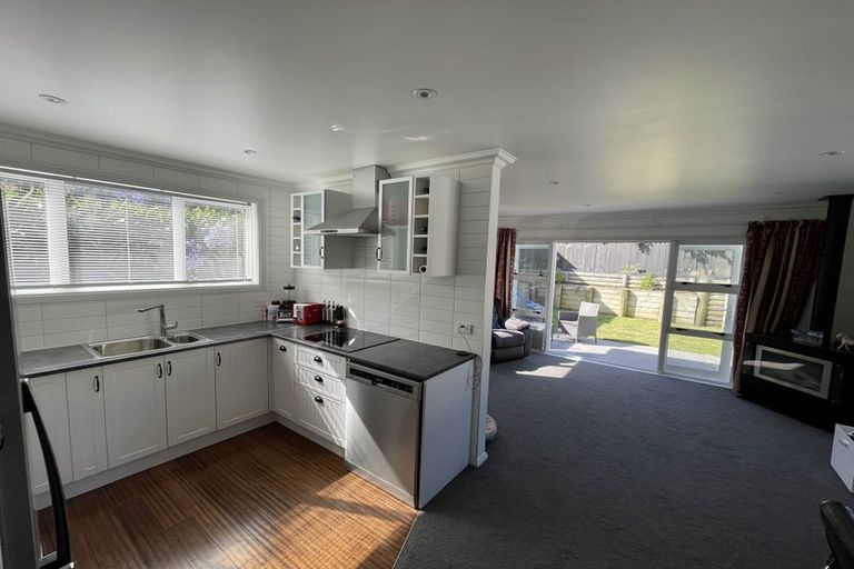 Photo of property in 33 Dominion Park Street, Johnsonville, Wellington, 6037