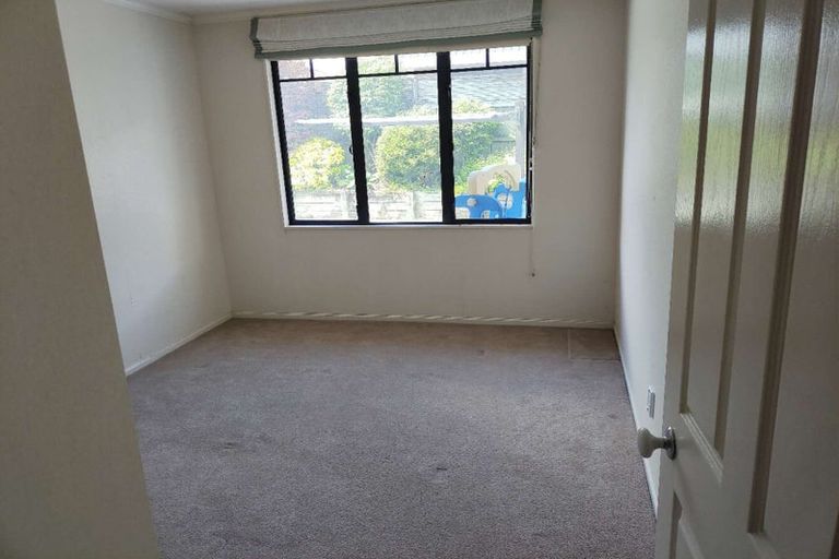 Photo of property in 6 Stewart Gibson Place, Manurewa, Auckland, 2105