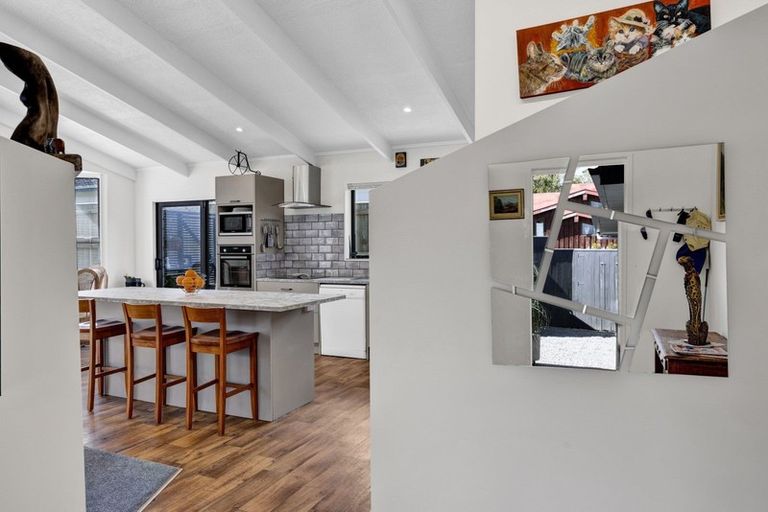 Photo of property in 20 Montjoy Street, Stratford, 4332