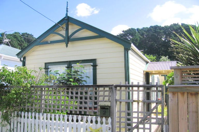 Photo of property in 9a Salisbury Terrace, Mount Cook, Wellington, 6021