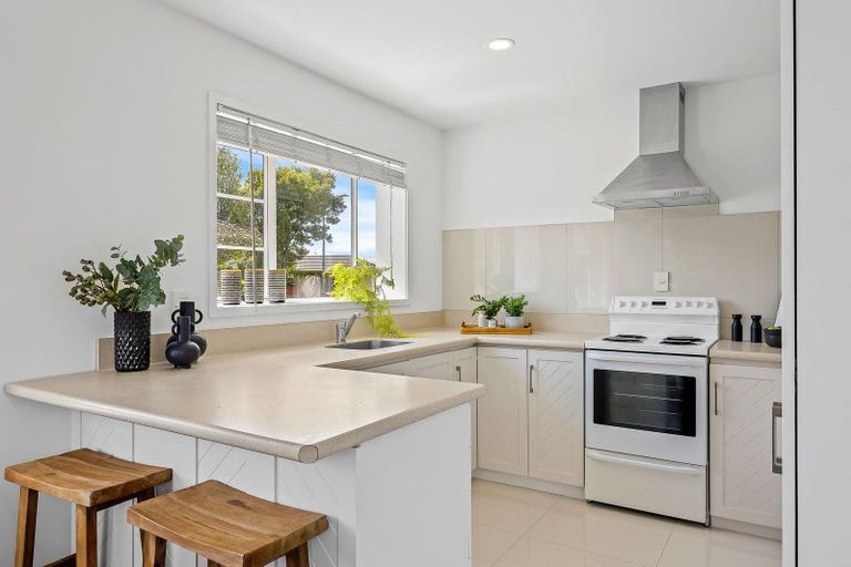 Photo of property in 9 Vanderbilt Place, Halswell, Christchurch, 8025