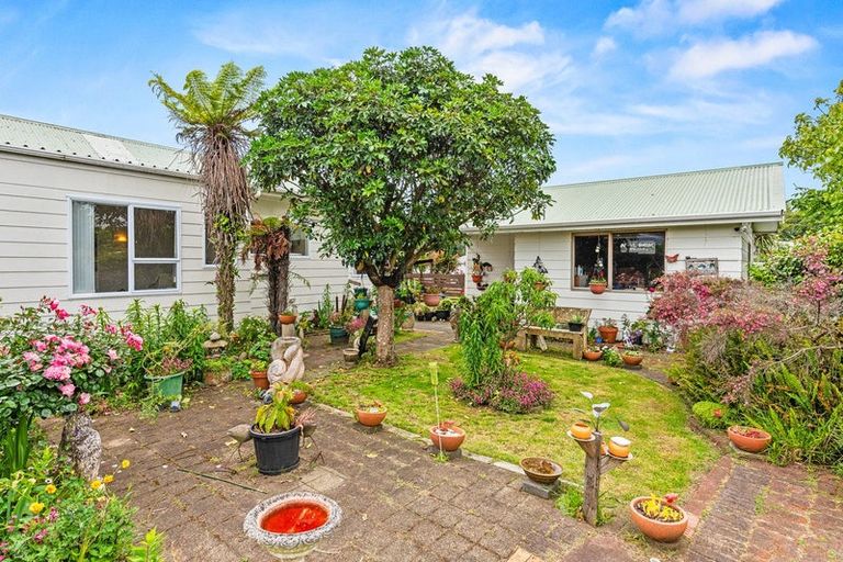 Photo of property in 3 Sharda Grove, Paraparaumu Beach, Paraparaumu, 5032