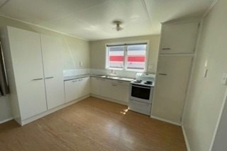 Photo of property in 47 Luckens Road, West Harbour, Auckland, 0618