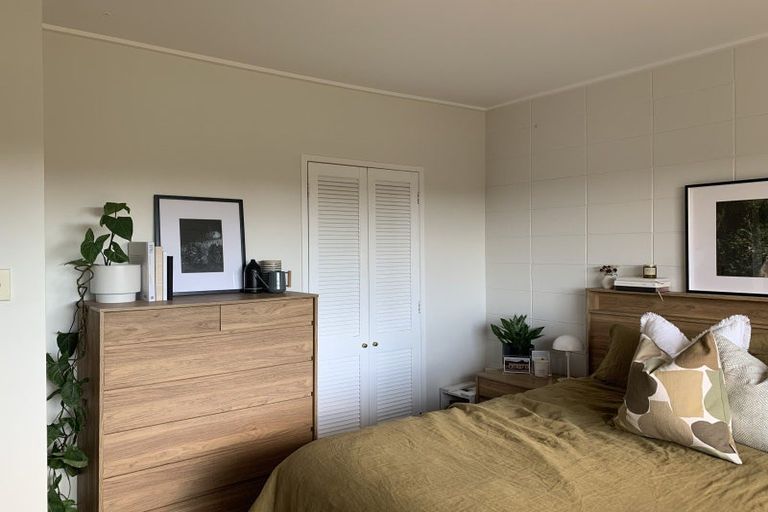 Photo of property in 102 Poaka Avenue, Dinsdale, Hamilton, 3204