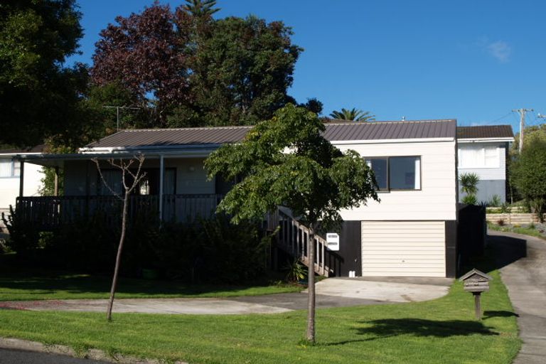 Photo of property in 2/30 Gibraltar Street, Howick, Auckland, 2014
