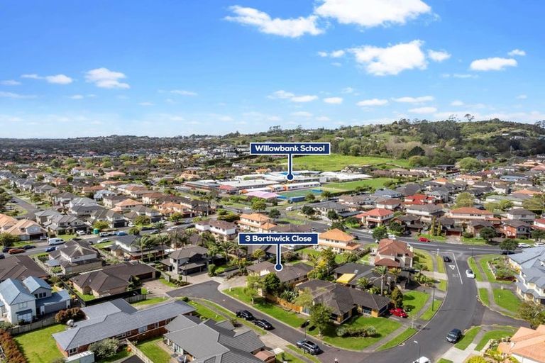 Photo of property in 3 Borthwick Close, Flat Bush, Auckland, 2016