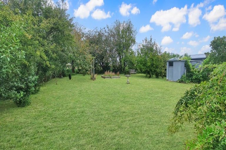 Photo of property in 24 Oaklea Avenue, Marton, 4710