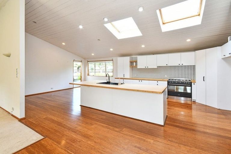 Photo of property in 25 Childs Avenue, Pukekohe, 2120