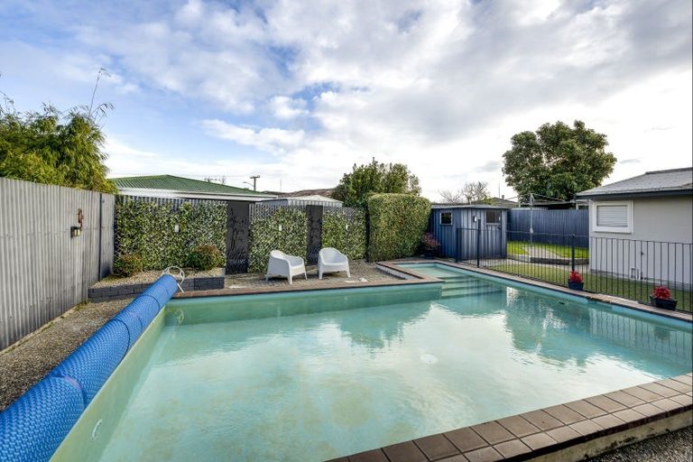 Photo of property in 42 Balliol Avenue, Pirimai, Napier, 4112