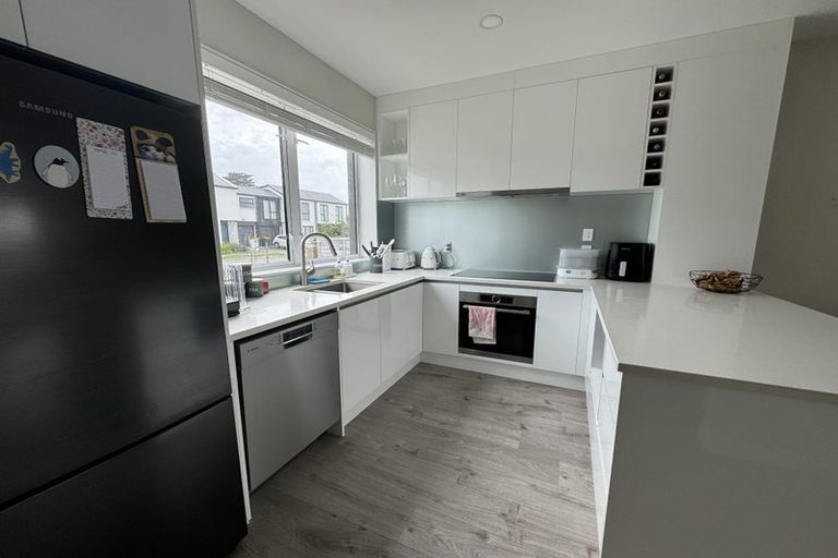 Photo of property in 221 Jack Lachlan Drive, Beachlands, Auckland, 2018