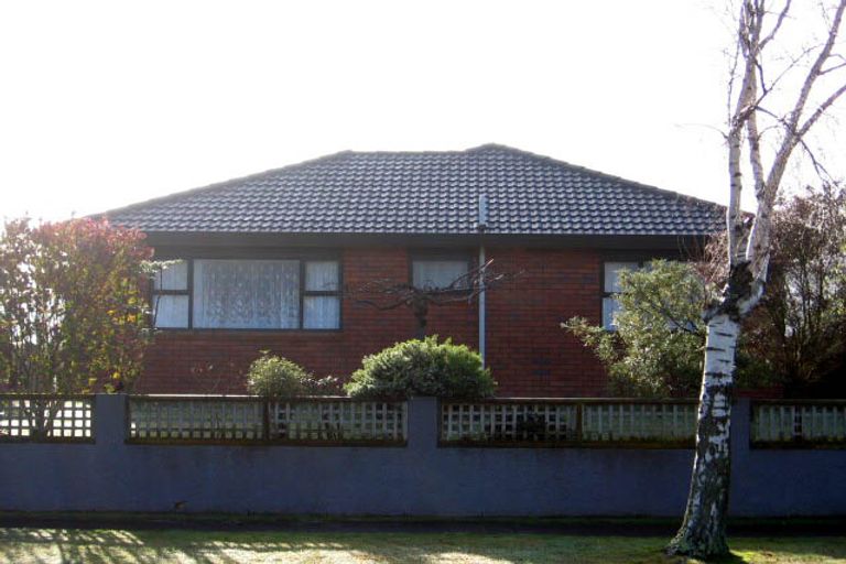Photo of property in 12 Kentucky Way, Awapuni, Palmerston North, 4412