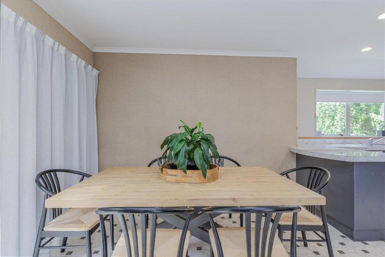 Photo of property in 21 Watts Street, Waipawa, 4210