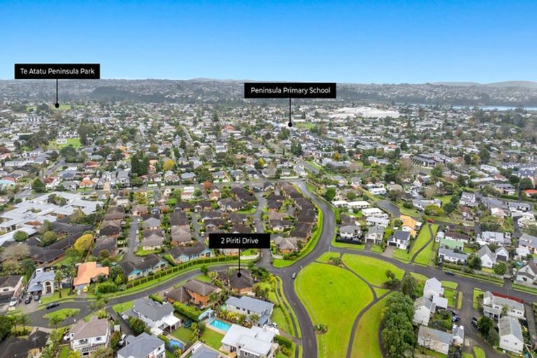 Photo of property in 2 Piriti Drive, Te Atatu Peninsula, Auckland, 0610