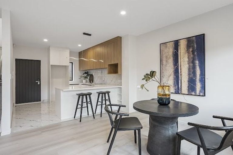 Photo of property in 5/191 Rathgar Road, Henderson, Auckland, 0610