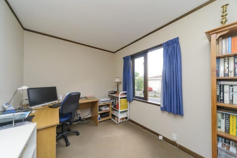 Photo of property in 14 Moyne Avenue, Milson, Palmerston North, 4414