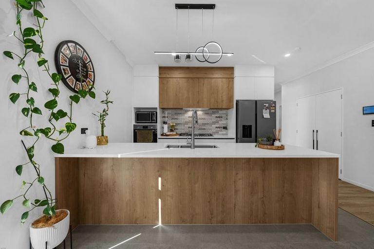 Photo of property in 5 Viv Green Place, Pokeno, 2402