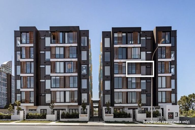 Photo of property in Frank Sargeson Apts, 302/80 Anzac Street, Takapuna, Auckland, 0622