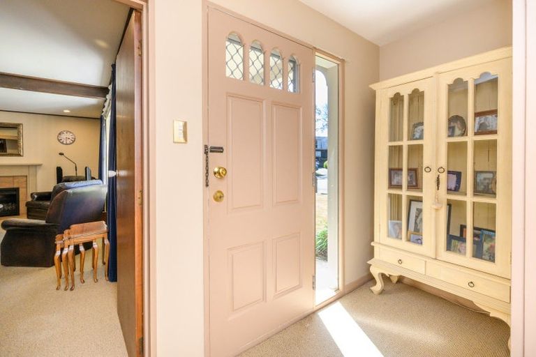 Photo of property in 31 Redwood Grove, Hokowhitu, Palmerston North, 4410