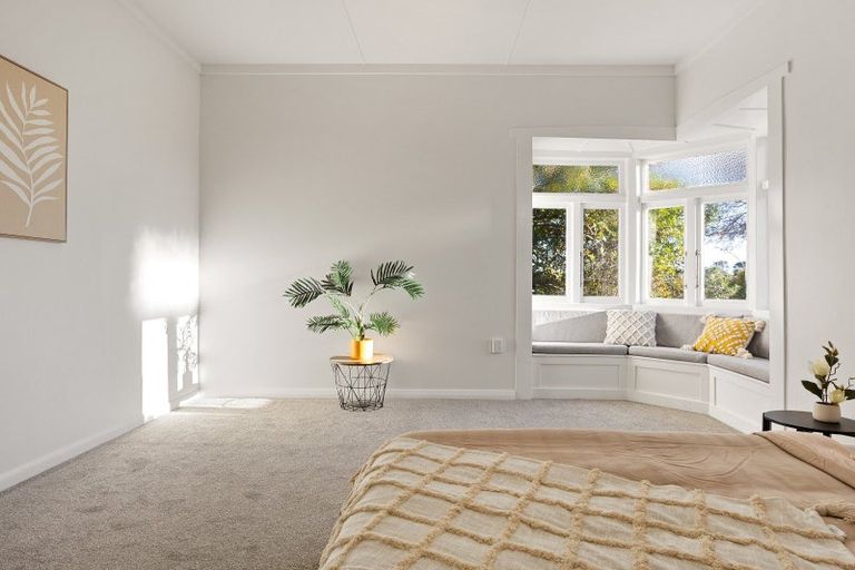 Photo of property in 105 Forest Lake Road, Forest Lake, Hamilton, 3200