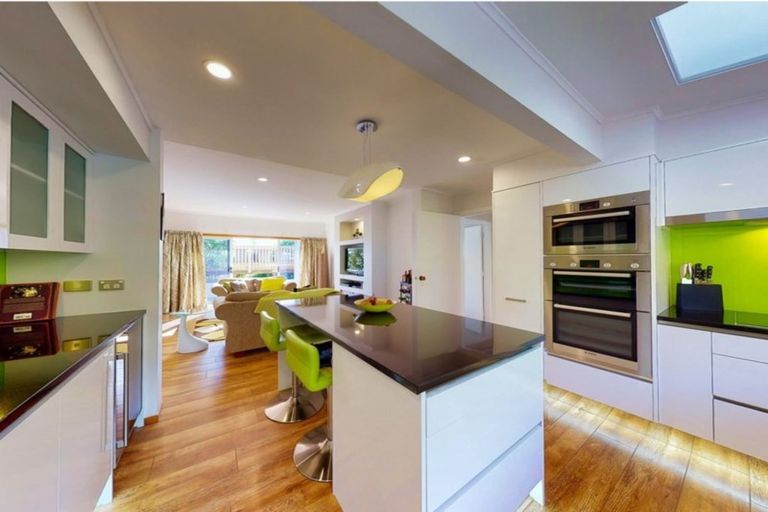 Photo of property in 93 Marine Parade, Paraparaumu Beach, Paraparaumu, 5032