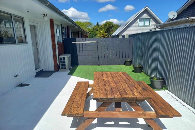 Photo of property in 70a Featherston Street, Takaro, Palmerston North, 4412