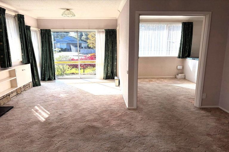 Photo of property in 9 Chamberlain Street, Dannevirke, 4930