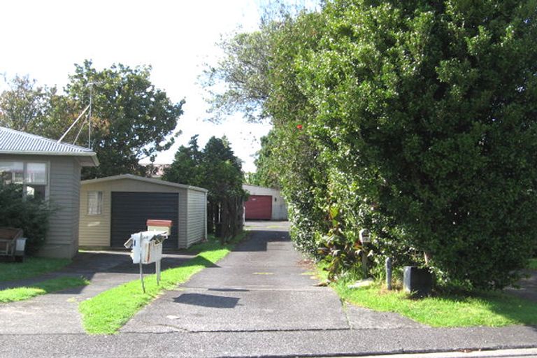 Photo of property in 11a/4 Bayside Avenue, Te Atatu Peninsula, Auckland, 0610