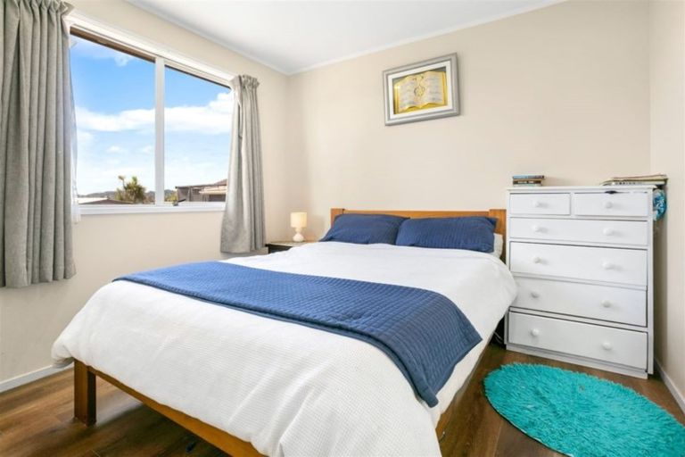 Photo of property in 2/11 Dalmatia Place, Henderson, Auckland, 0612