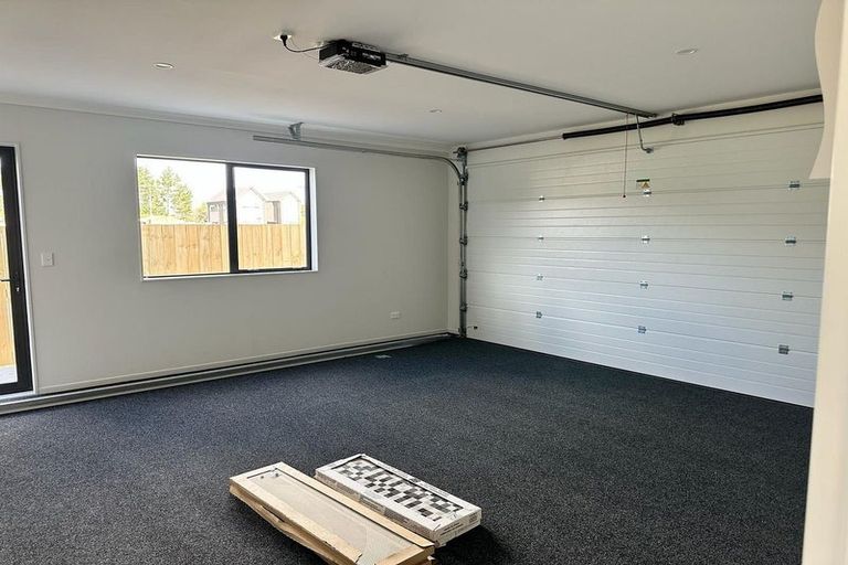 Photo of property in 27 Raymond Grace Avenue, Huapai, Kumeu, 0810