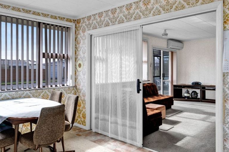 Photo of property in 27 Pacey Avenue, Hawera, 4610