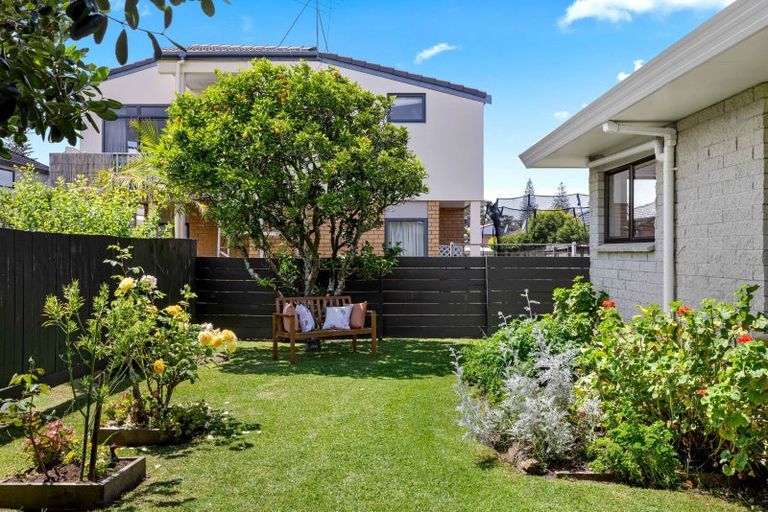 Photo of property in 3/3 Manuka Street, Orewa, 0931